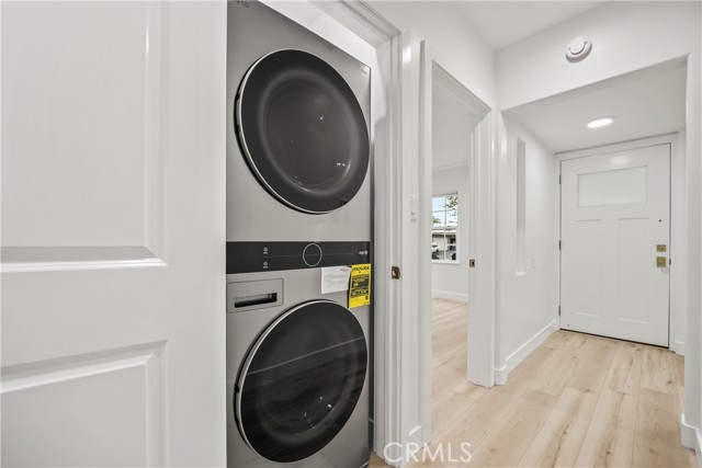 620 E Elmwood Avenue, Burbank CA: https://media.crmls.org/medias/207a8996-a365-43b9-849f-e1387e28de80.jpg