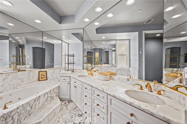 3 Calle Agua, San Clemente CA: https://media.crmls.org/medias/207b309d-6a85-4ea6-955b-e1f6c6bead24.jpg