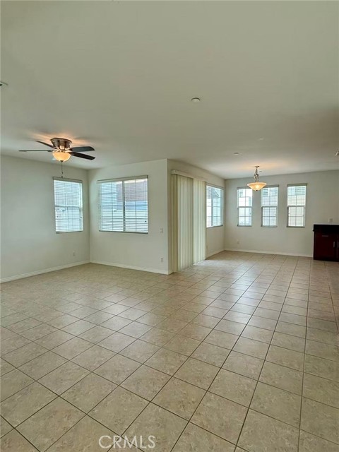 Detail Gallery Image 4 of 17 For 2882 S via Belamaria, Ontario,  CA 91762 - 3 Beds | 2/1 Baths