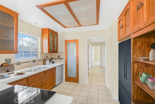 Detail Gallery Image 6 of 25 For 15372 Sandrock Dr, Lake Hughes,  CA 93532 - 3 Beds | 2 Baths