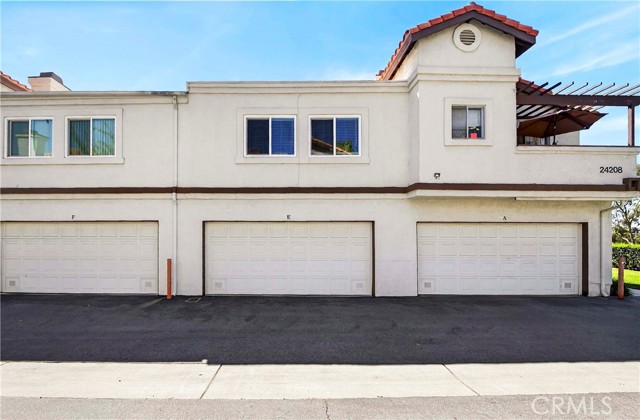 Detail Gallery Image 2 of 26 For 24208 Sylvan Glen Rd #E,  Diamond Bar,  CA 91765 - 2 Beds | 2 Baths