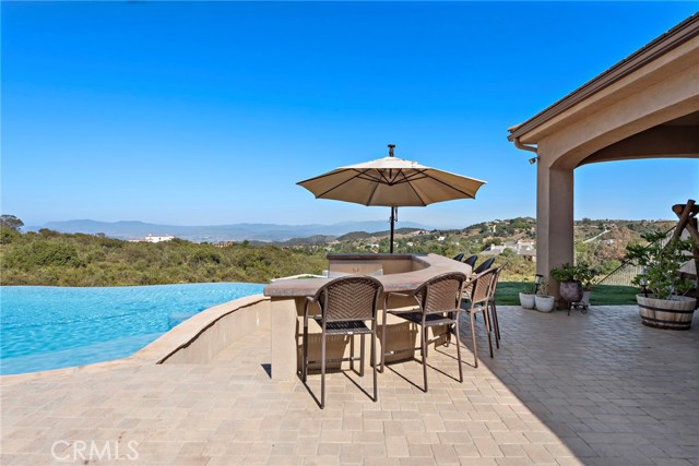 38150 Via Huerta, Murrieta CA: https://media.crmls.org/medias/207e16d5-48ec-4ee4-9482-240e140ea7ad.jpg