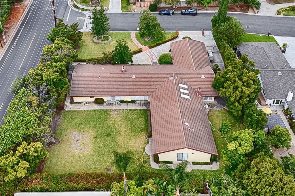 https://media.crmls.org/medias/207f0bfe-390e-4d26-8abb-1734b54f61f5.jpg?preset=X-Large