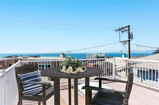 3504 Crest Drive, Manhattan Beach, California 90266, 3 Bedrooms Bedrooms, ,2 BathroomsBathrooms,Residential,Sold,Crest,SB21210685