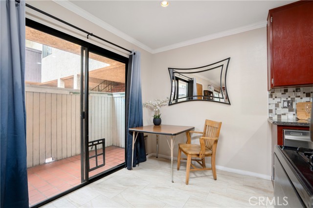 Detail Gallery Image 6 of 28 For 112 N Avenue 66 #4,  Highland Park,  CA 90042 - 2 Beds | 2 Baths