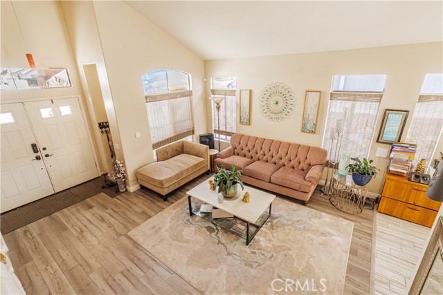 Image 7 of 75 For 29105 Shorecliff Drive