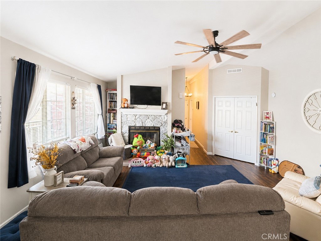 MLS #SR26161618 image #8
