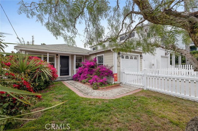 617 Beryl Street, Redondo Beach, California 90277, 2 Bedrooms Bedrooms, ,1 BathroomBathrooms,Residential,Sold,Beryl,SB23099666