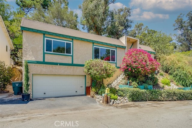 2935 Graceland Way photo 2