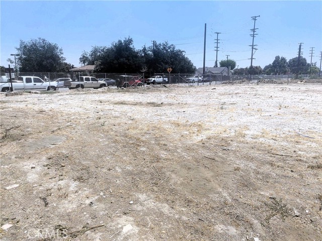 Detail Gallery Image 6 of 11 For 1344 N H St, San Bernardino,  CA 92405 - – Beds | – Baths