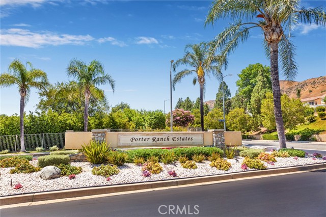 19905 Eagle Ridge Lane, Porter Ranch CA: https://media.crmls.org/medias/20857e71-5152-4264-9206-76d21400418e.jpg