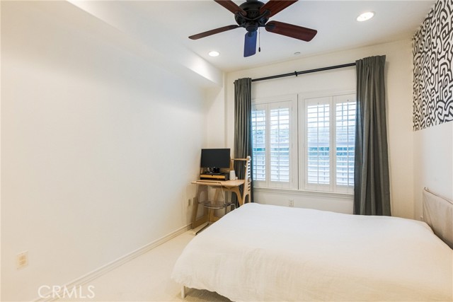 Detail Gallery Image 17 of 26 For 432 S Willaman Dr #104,  Los Angeles,  CA 90048 - 2 Beds | 2 Baths