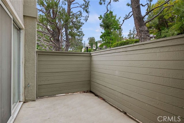 15760 Midwood Drive, Granada Hills CA: https://media.crmls.org/medias/20864594-fa8c-41f9-a5f2-6e29291e8ddc.jpg