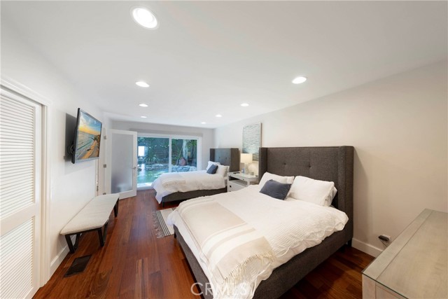 Detail Gallery Image 15 of 29 For 1040 La Mirada St, Laguna Beach,  CA 92651 - 3 Beds | 3 Baths