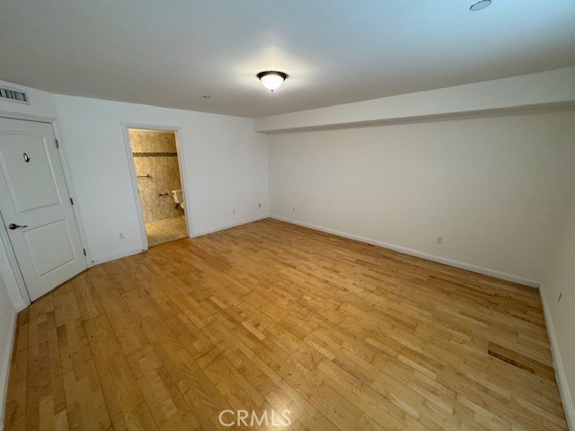 Detail Gallery Image 13 of 24 For 11501 Hatteras, North Hollywood,  CA 91601 - 3 Beds | 3 Baths