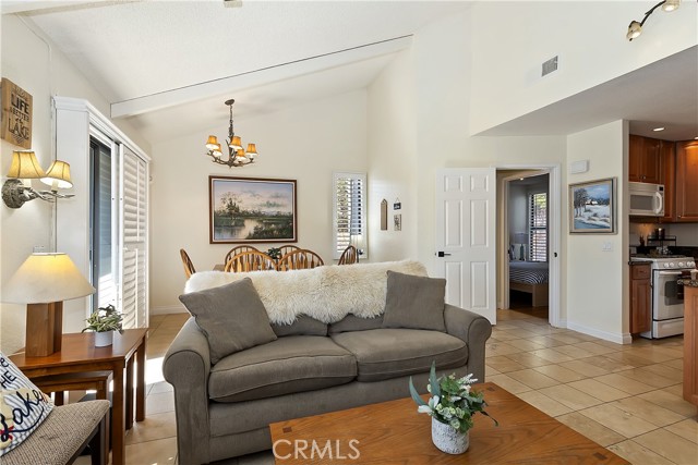 Detail Gallery Image 13 of 47 For 760 Blue Jay Rd #28,  Big Bear Lake,  CA 92315 - 2 Beds | 2 Baths