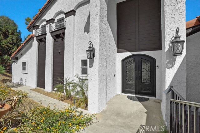 Detail Gallery Image 2 of 27 For 7070 Canyon Crest Rd, Whittier,  CA 90602 - 3 Beds | 3 Baths