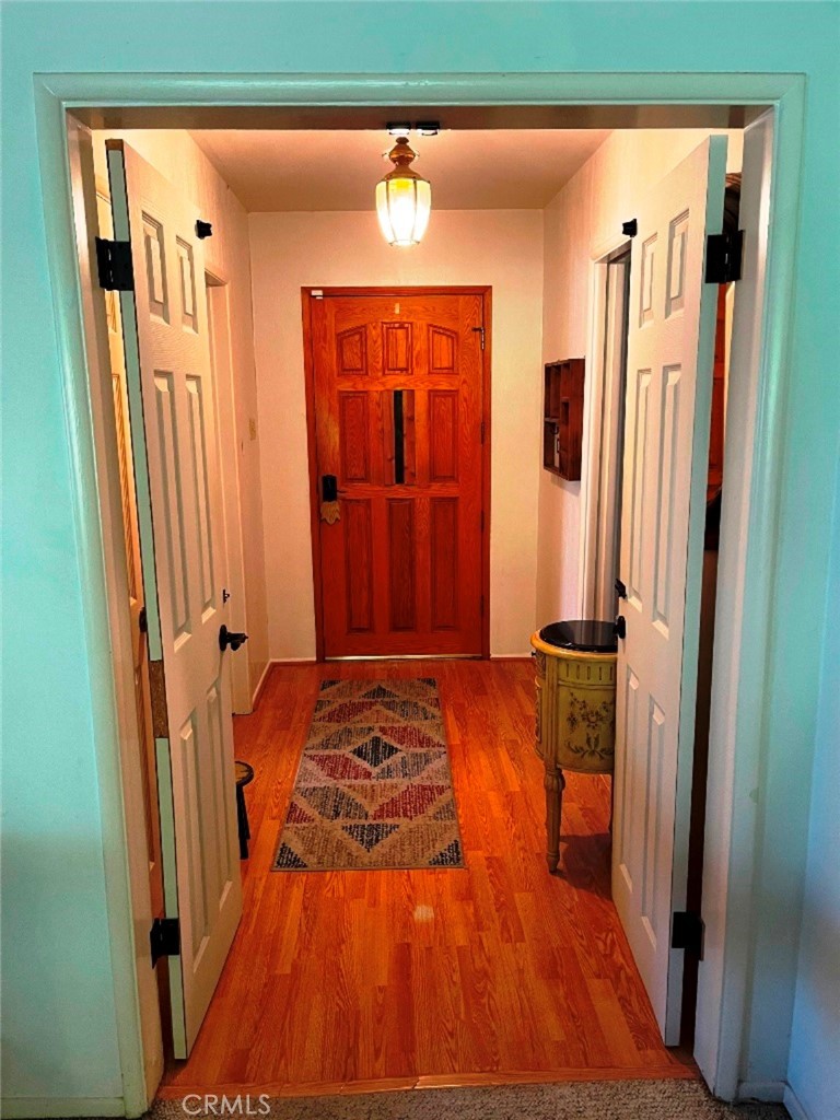 https://media.crmls.org/medias/208895f6-cc0a-44ef-8ae0-ce30932545c8.jpg?preset=X-Large