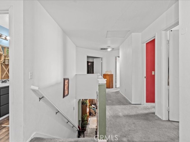 Image 20 of 39 For 528 Memphis Court