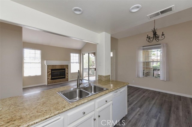13347 Verona, Tustin CA: https://media.crmls.org/medias/2089652a-085f-4d15-93e6-00dd1db3e2b2.jpg