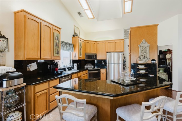 Detail Gallery Image 10 of 25 For 3400 Harbor Dr, Atwater,  CA 95301 - 3 Beds | 2 Baths