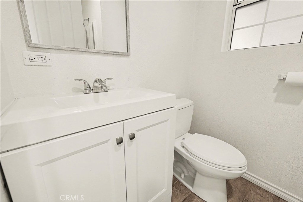 https://media.crmls.org/medias/208a2aa5-4417-499a-8d78-b2a9a65b9e68.jpg?preset=X-Large