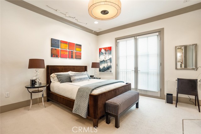 200 S Orange Grove Boulevard, Pasadena CA: https://media.crmls.org/medias/208a7c60-8c4d-4cd8-8740-9dab92fdc17f.jpg