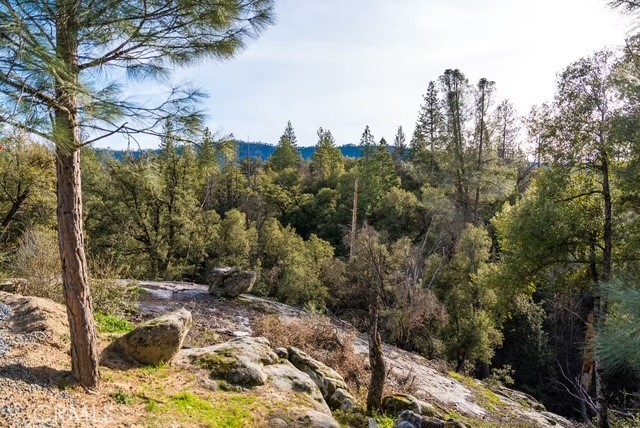https://media.crmls.org/medias/208af83b-cce3-4e08-a4de-860408702b26.jpg?preset=X-Large