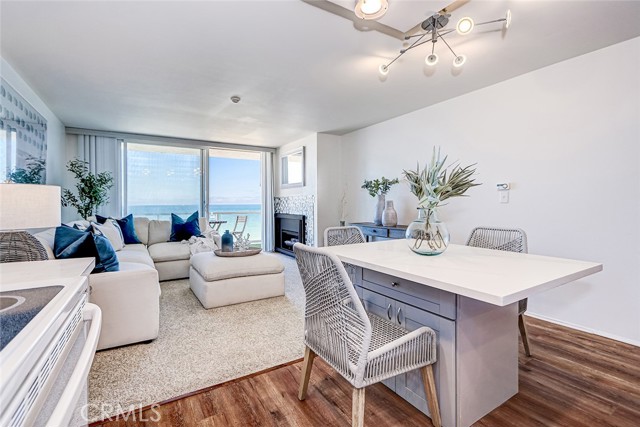 615 Esplanade, Redondo Beach, California 90277, 1 Bedroom Bedrooms, ,1 BathroomBathrooms,Residential,For Sale,Esplanade,SB25196667