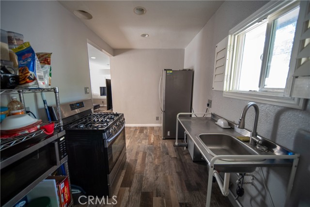 Detail Gallery Image 5 of 14 For 11408 Foster Rd, Norwalk,  CA 90650 - 3 Beds | 1 Baths