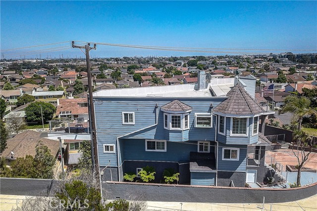 1410 Diamond Street, Redondo Beach, California 90277, 3 Bedrooms Bedrooms, ,1 BathroomBathrooms,Residential,Sold,Diamond,SB21052149