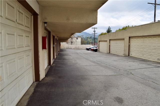10149 Commerce Avenue, Tujunga CA: https://media.crmls.org/medias/208e06e4-0def-410d-aa0e-e0adaa7f06fc.jpg