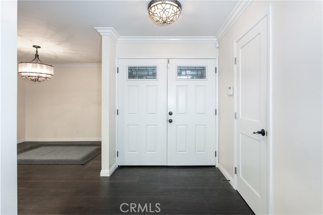 1690 Loma Drive photo 3