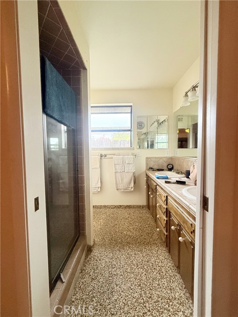 Detail Gallery Image 10 of 31 For 6380 N 5th, Fresno,  CA 93710 - 3 Beds | 2 Baths