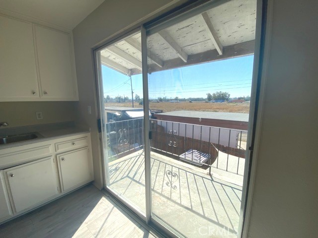 Image 4 of 9 For 15129 Elm Court C