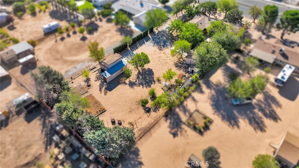 https://media.crmls.org/medias/208efaa0-a55a-4327-bfad-664d261571b5.jpg?preset=X-Large