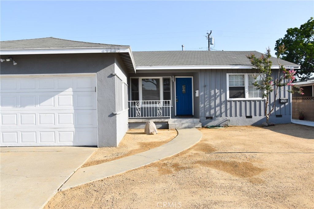 1238 E Locust Avenue