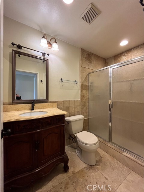 Detail Gallery Image 9 of 15 For 2545 Belvedere Ct, Simi Valley,  CA 93065 - 4 Beds | 3 Baths