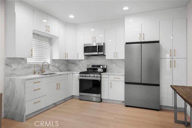 Detail Gallery Image 6 of 13 For 11040 Nassau, Sunland,  CA 91040 - 0 Beds | 1 Baths