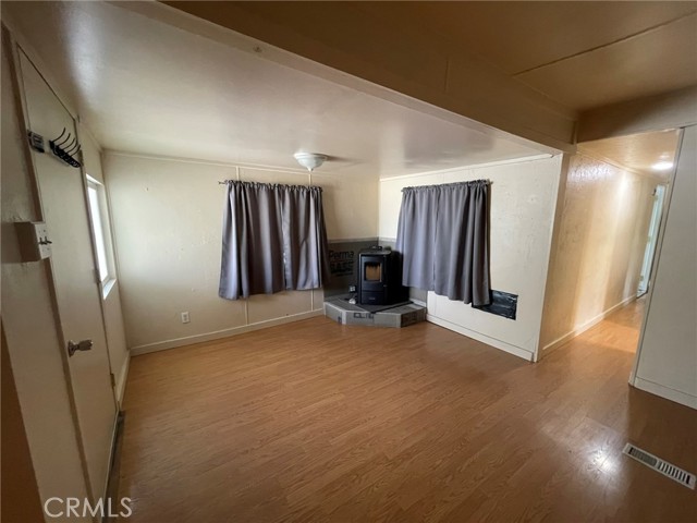 Detail Gallery Image 10 of 26 For 375 E State Highway 20 #4,  Upper Lake,  CA 95485 - 1 Beds | 1 Baths