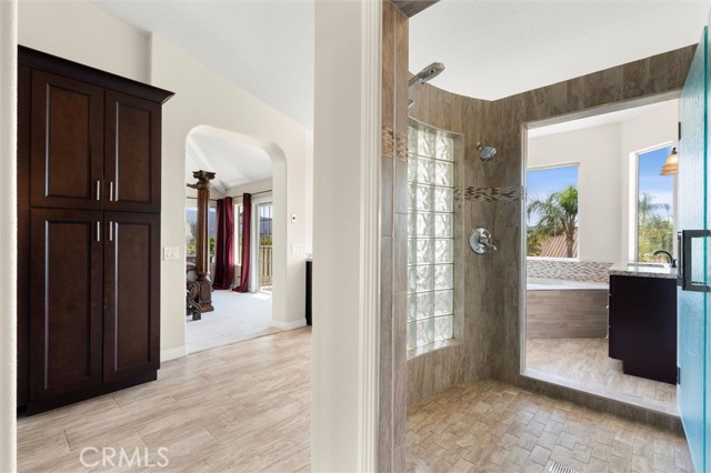 24370 La Homa, Yorba Linda CA: https://media.crmls.org/medias/208fc4cc-aa24-4902-aa2f-ebddad52160c.jpg