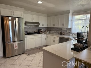 https://media.crmls.org/medias/20905c4d-102c-46e7-acaf-ef7ecd8989fe.jpg?preset=X-Large