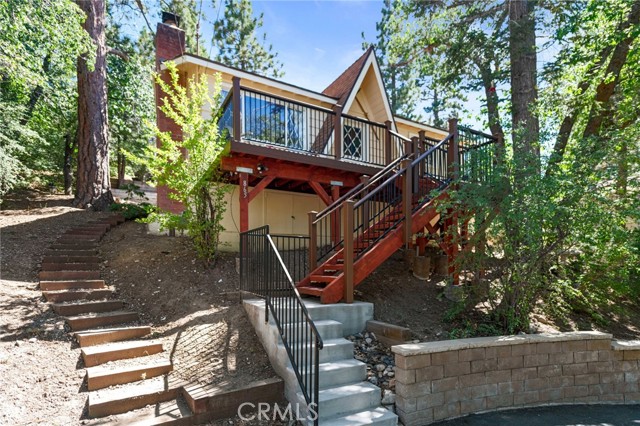 Detail Gallery Image 1 of 36 For 865 Villa Grove Ave, Big Bear Lake,  CA 92315 - 2 Beds | 1 Baths