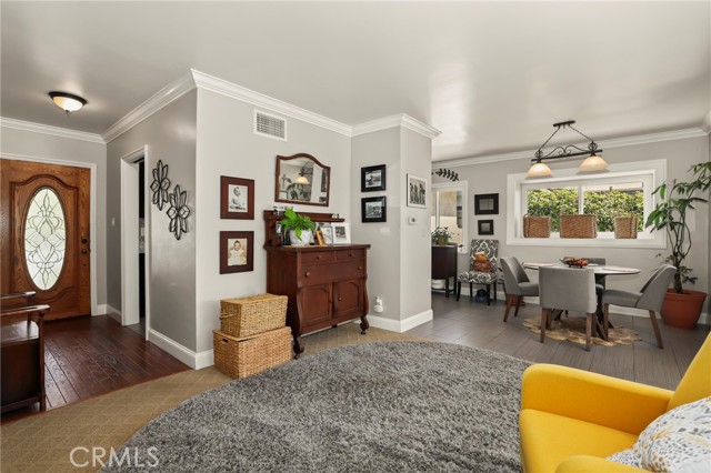 Detail Gallery Image 8 of 35 For 5640 E Deborah, Long Beach,  CA 90815 - 2 Beds | 2 Baths