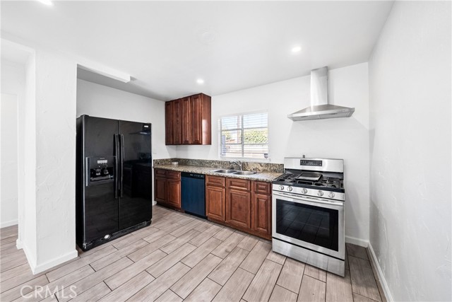 Detail Gallery Image 9 of 29 For 1180 E 34th, San Bernardino,  CA 92404 - 3 Beds | 2 Baths