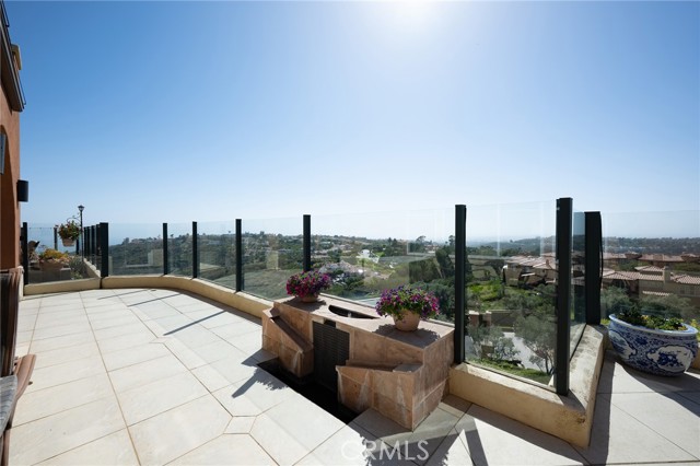 11 Classico Drive, Newport Coast CA: https://media.crmls.org/medias/2092a261-611d-48f8-9fb8-de2f61fa4cb0.jpg
