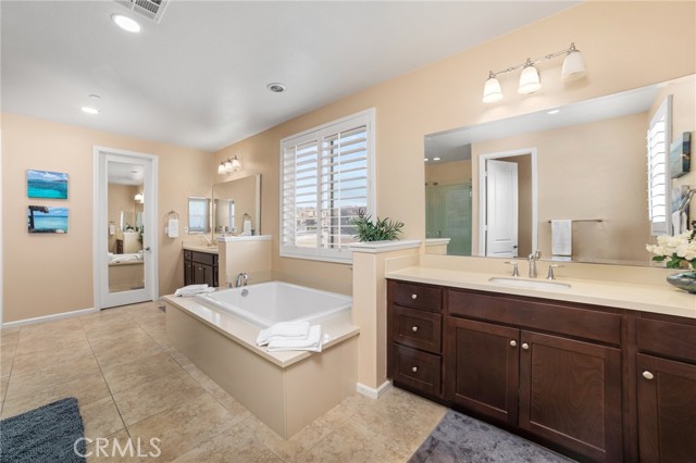 Image 23 of 32 For 17490 Fairbreeze Court