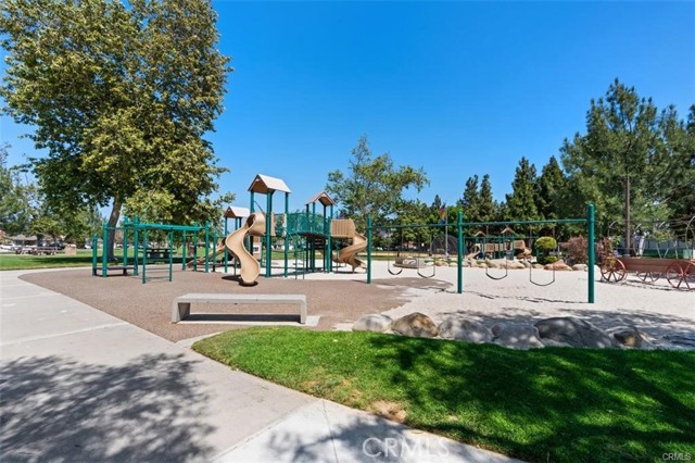 Detail Gallery Image 36 of 36 For 1107 W Memory Ln 17b,  Santa Ana,  CA 92706 - 3 Beds | 1/1 Baths