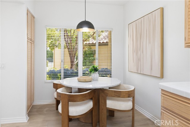 Detail Gallery Image 8 of 27 For 909 Muirfield, Newport Beach,  CA 92660 - 2 Beds | 2/1 Baths