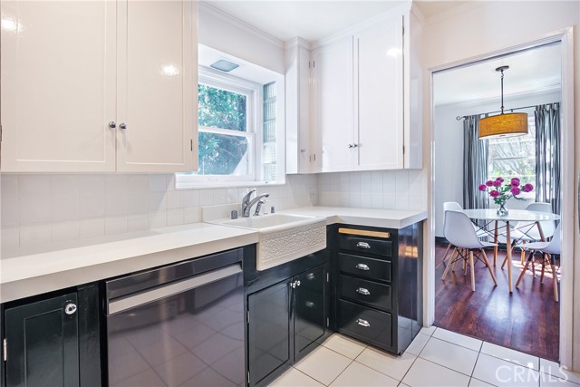 Detail Gallery Image 12 of 25 For 249 Wave, Laguna Beach,  CA 92651 - 2 Beds | 2 Baths